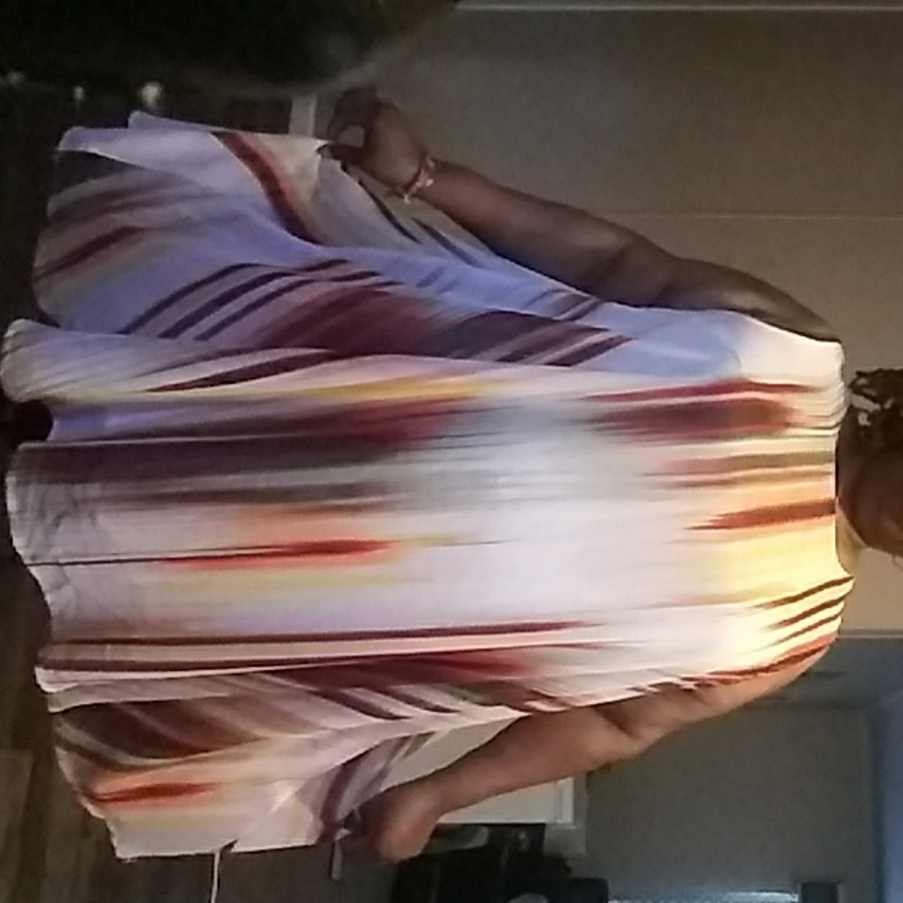 Dress - Picture 5 of 8